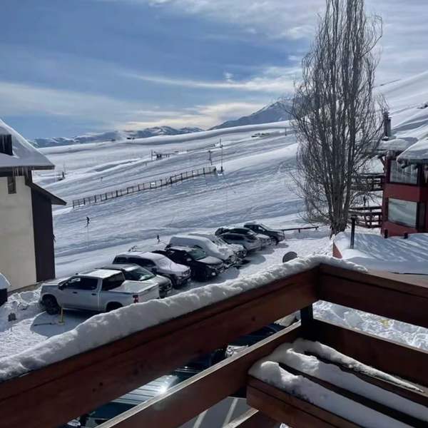 Exquisito y amplio depto para 9 personas ski in out