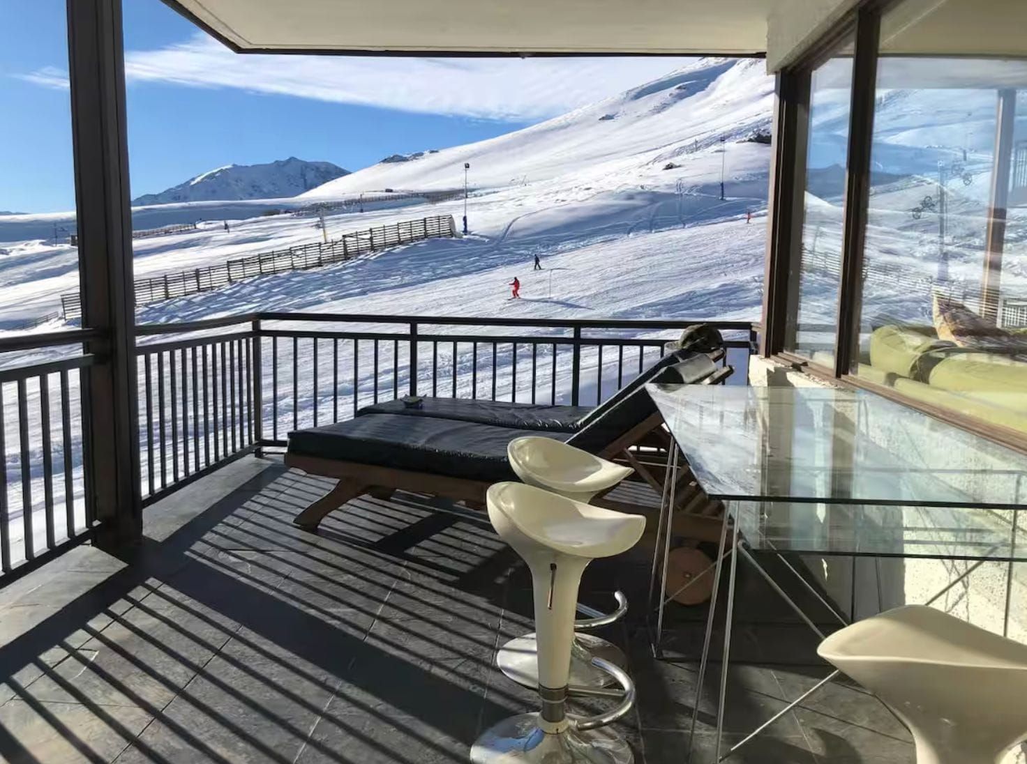 Rico depto para 10 con terraza casi encima de la pista (ski in out) 2